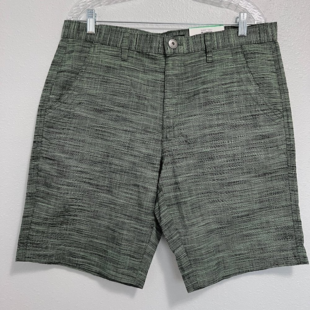 NWT INC Short Table Regular Fit Dry Tea Leaf